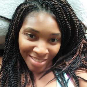 Meet your Posher, Aldena